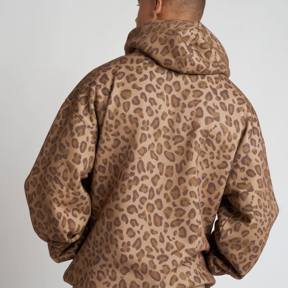 Minimalist Hoodie - Picture 6 of 9